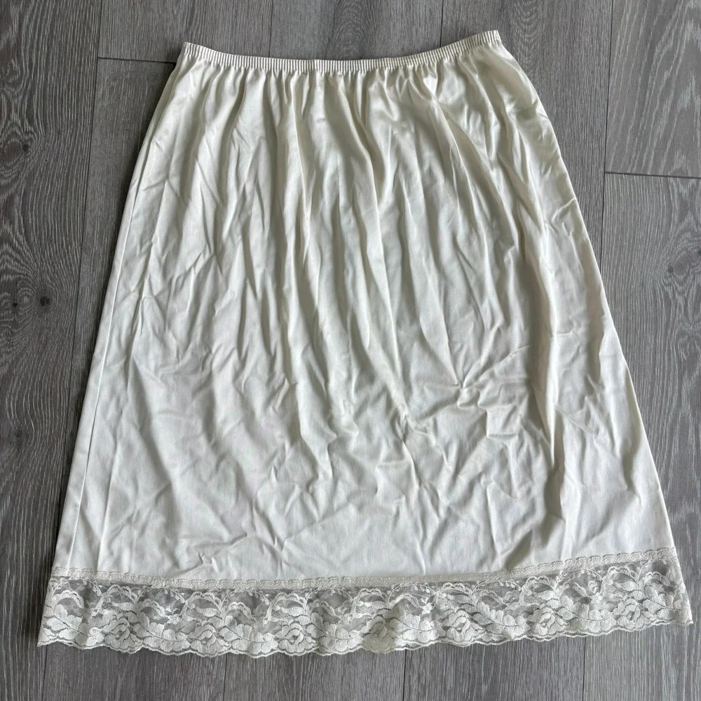 Vintage Vassarette Womens White Comfort Elastic Waist Lace Trim Slip Skirt Sz XL